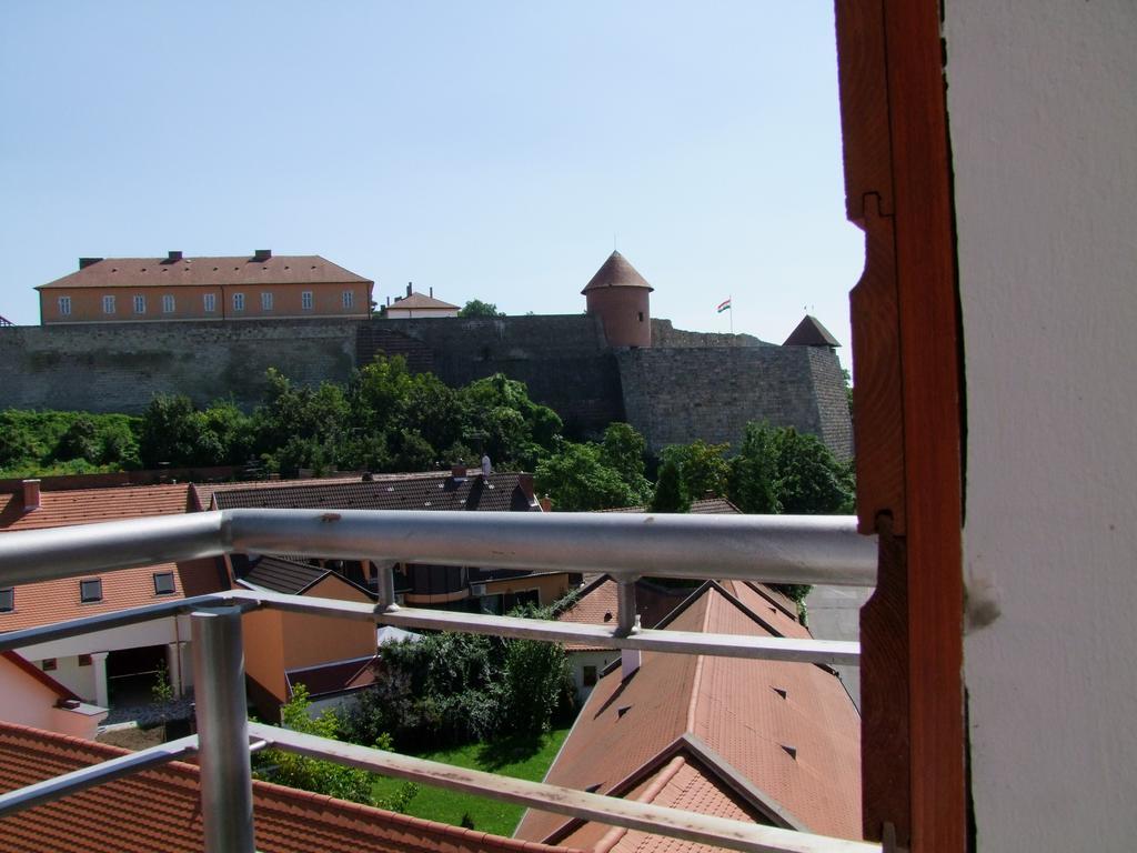 Minaret Apartman Eger Ruang foto