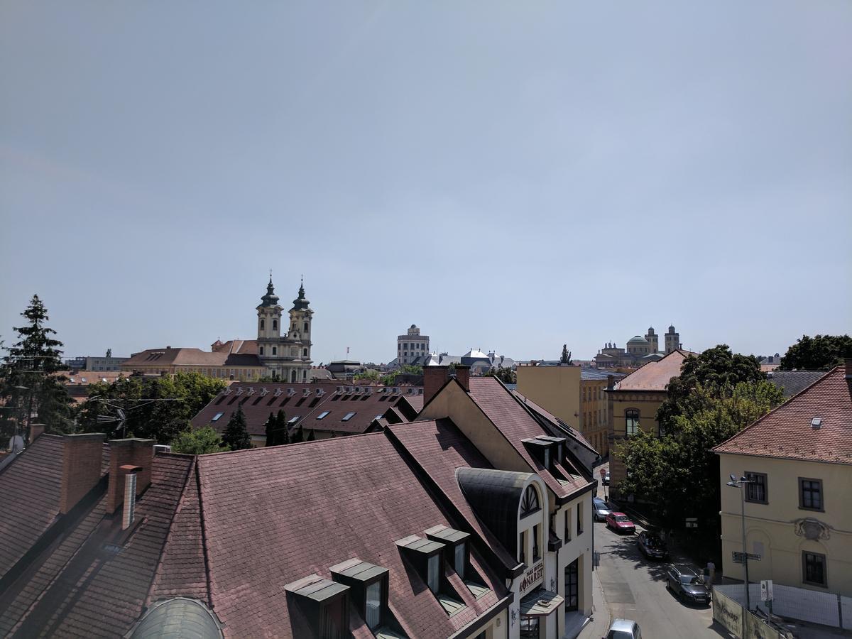 Minaret Apartman Eger Bagian luar foto