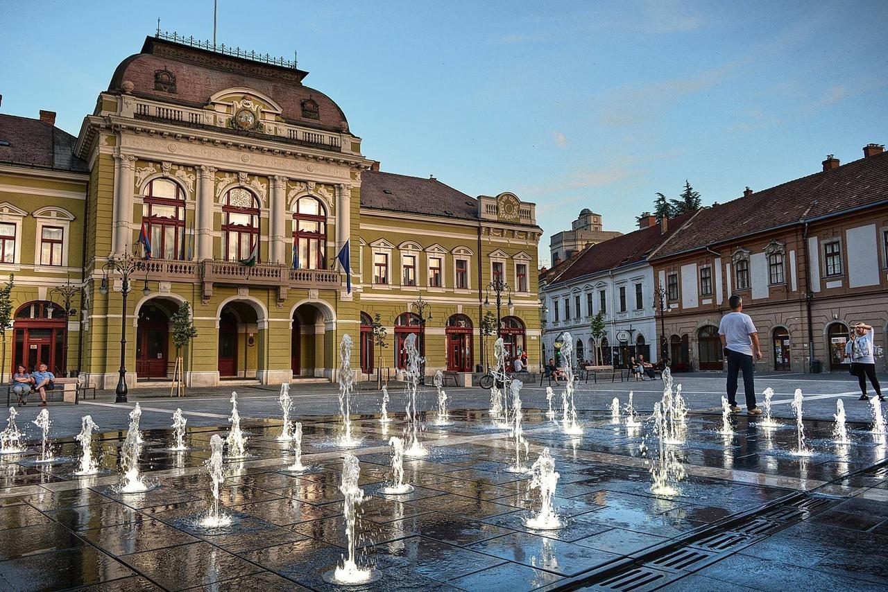 Minaret Apartman Eger Bagian luar foto
